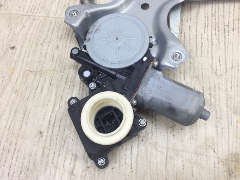 Стеклоподъемник передний левый ES350 06-12 2011 SEDAN 3.5 2GR-FE