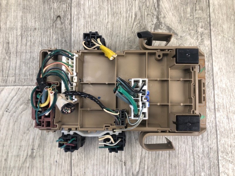 Блок предохранителей салон LEGACY 09-15 BM 2012 SEDAN 3.6 EZ36