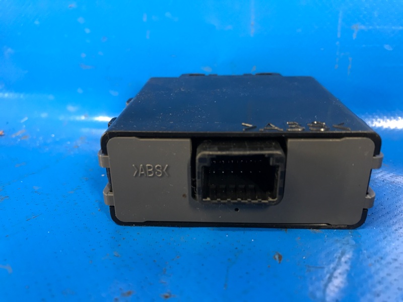 Блок управления дав.в шинах TOYOTA PRIUS - 30 09-17 ZVW30 1.8 2ZRFXE