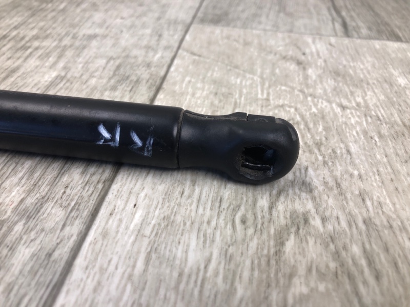 Амортизатор крышки багажника LEGACY 09-15 BM 2012 SEDAN 3.6 EZ36