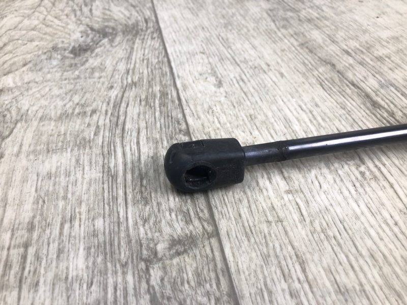 Амортизатор крышки багажника LEGACY 09-15 BM 2012 SEDAN 3.6 EZ36