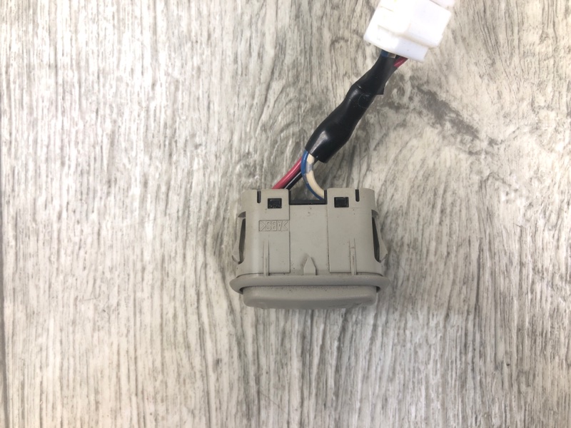 Кнопка регулировки сиденья передняя левая SUBARU LEGACY 09-15 BM SEDAN 3.6 EZ36 Кнопка регулировки сиденья передняя левая SUBARU LEGACY 09-15 BM SEDAN 3.6 EZ36