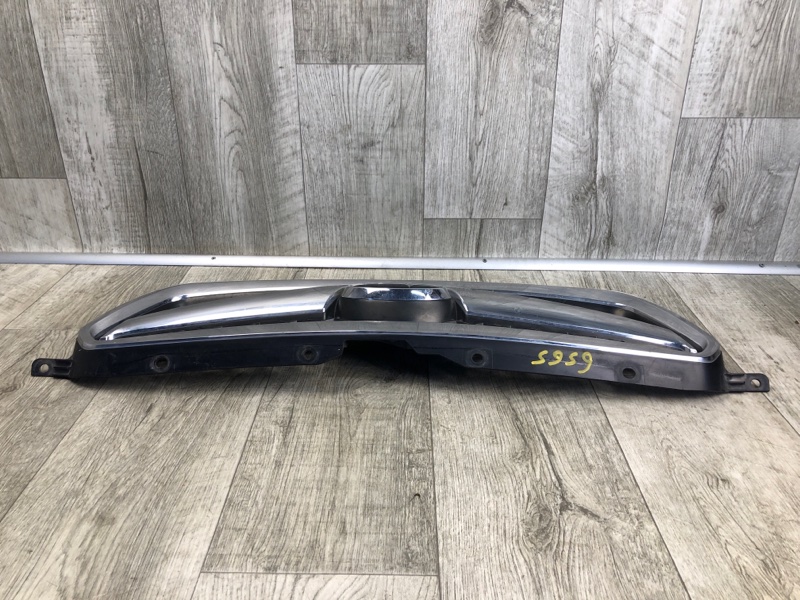 Решетка радиатора SUBARU LEGACY 09-15 BM SEDAN 3.6 EZ36