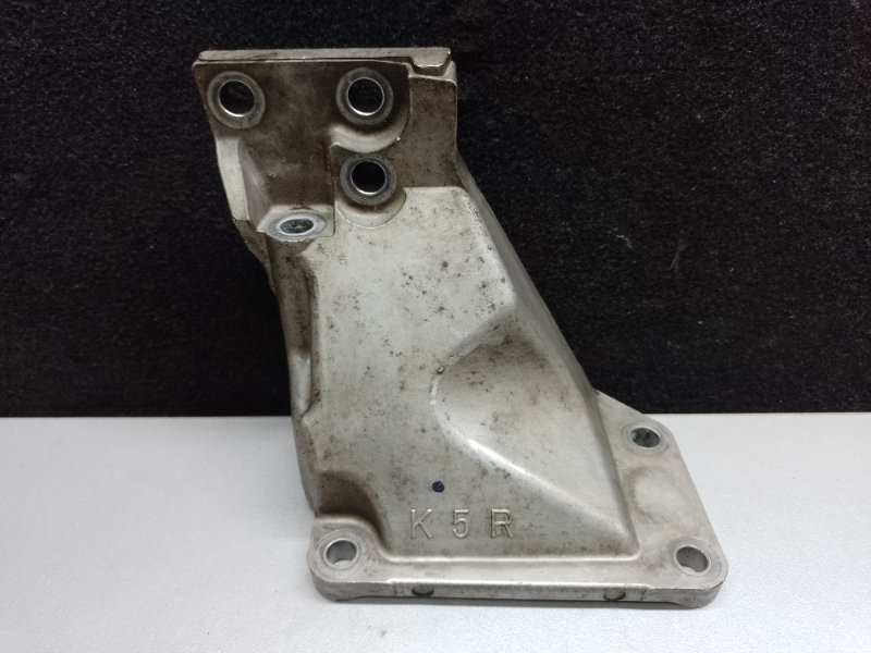 Кронштейн опоры двигателя правый INFINITI M35/M45 04-10 2008 3.5 VQ35HR 11232-JK500 Б/У