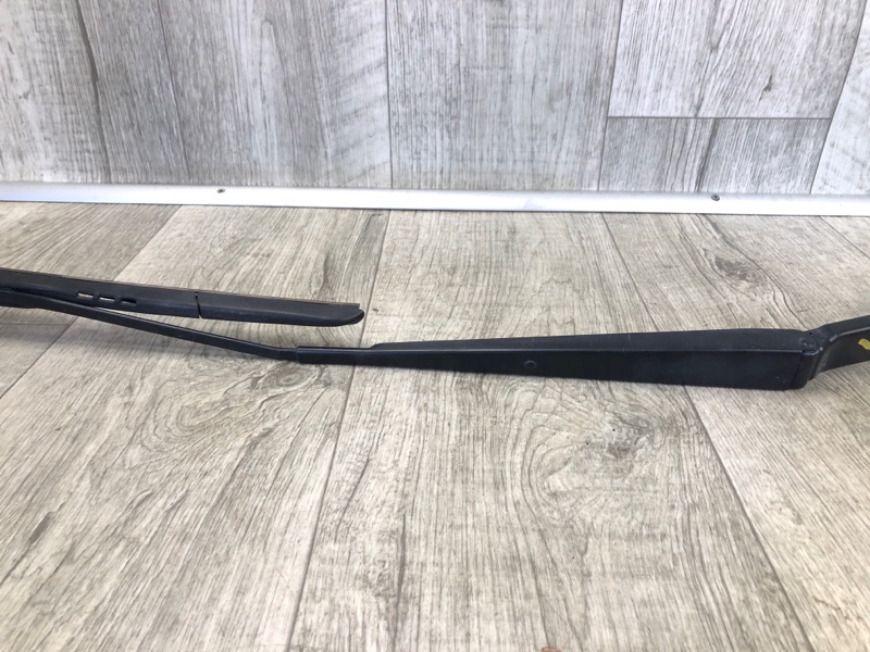 Поводок стеклоочистителя передний правый SUBARU LEGACY 09-15 BM SEDAN 3.6 EZ36