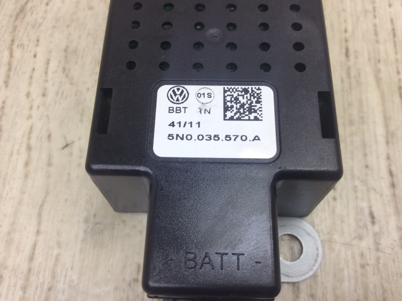 Усилитель антенны TIGUAN 08-17 2011 5N 2.0 CCTA