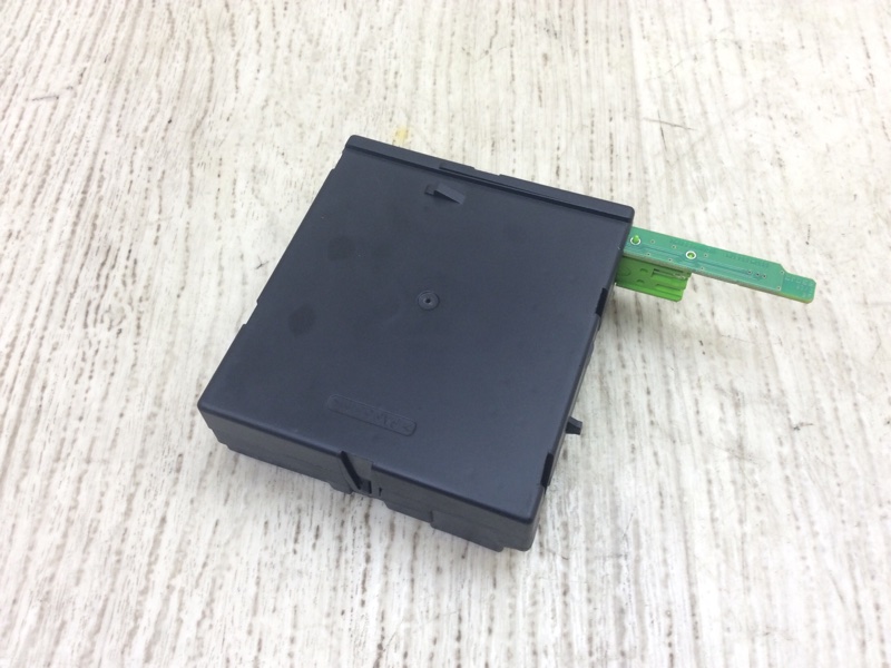 Блок электронный передний правый VOLKSWAGEN TIGUAN 08-17 5N 2.0 CCTA