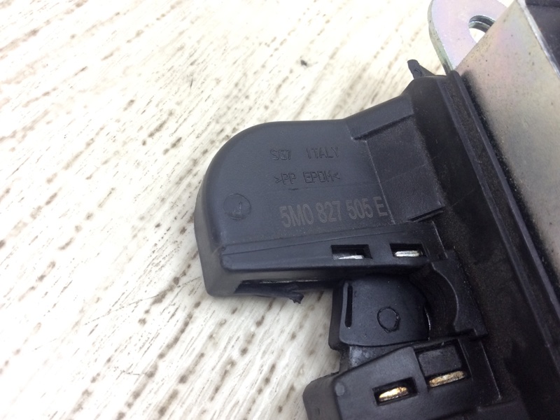 Замок крышки багажника TIGUAN 08-17 2011 5N 2.0 CCTA