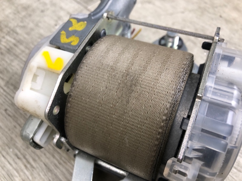 Ремень безопасности передний правый LEGACY 09-15 BM 2012 SEDAN 3.6 EZ36