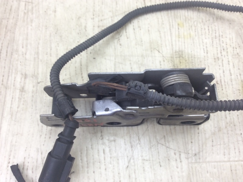 Замок капота VOLKSWAGEN TIGUAN 08-17 5N 2.0 CCTA