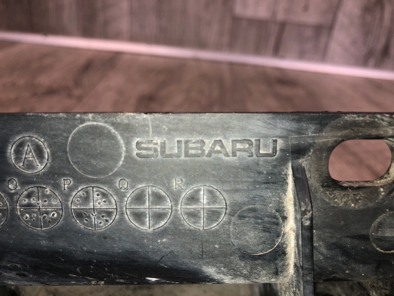 Кронштейн заднего бампера левый LEGACY 09-15 BM 2012 SEDAN 3.6 EZ36