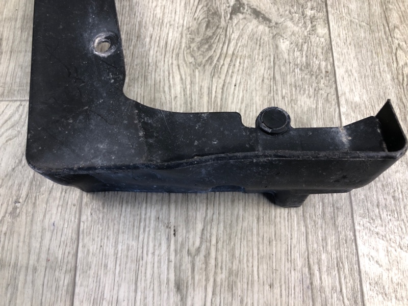 Брызговик передний правый LEGACY 09-15 BM 2012 SEDAN 3.6 EZ36