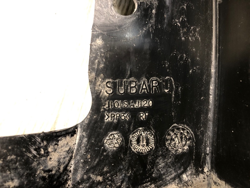 Брызговик передний правый LEGACY 09-15 BM 2012 SEDAN 3.6 EZ36