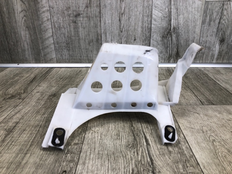 Кронштейн заднего бампера левый LEGACY 09-15 BM 2012 SEDAN 3.6 EZ36