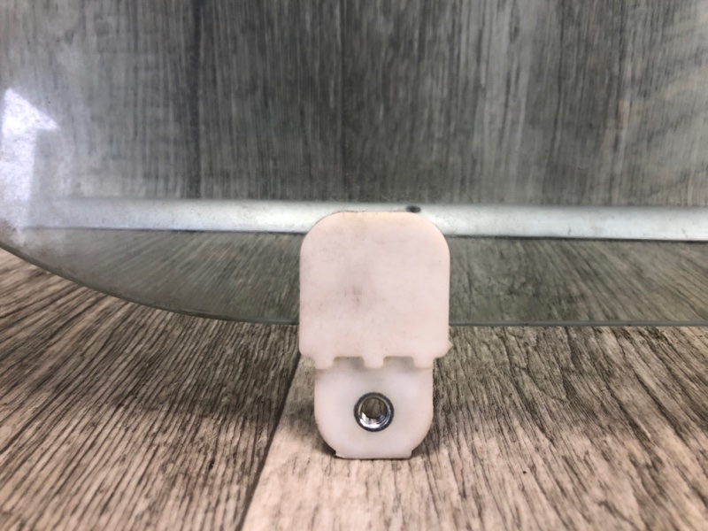 Стекло двери переднее правое OUTLANDER XL 05-13 2007 2.4 4B12