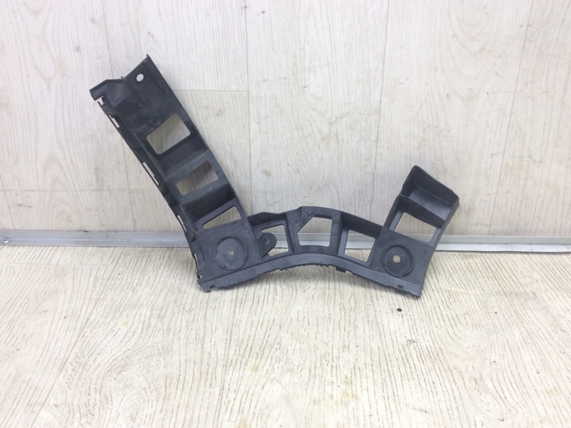 Кронштейн заднего бампера правый TIGUAN 08-17 2011 5N 2.0 CCTA