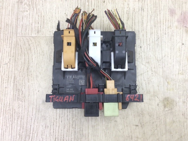 Блок комфорта VOLKSWAGEN TIGUAN 08-17 2011 5N 2.0 CCTA 5K0937087AD Б/У