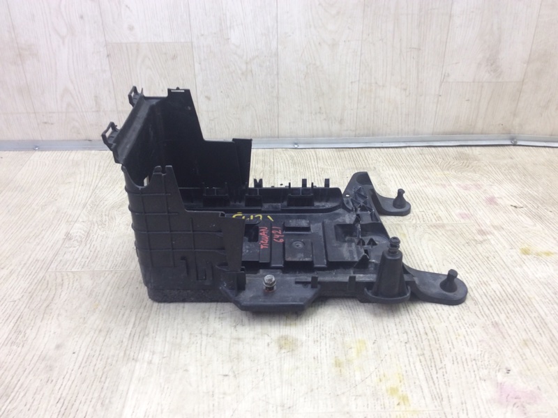 Полка аккумулятора VOLKSWAGEN TIGUAN 08-17 5N 2.0 CCTA