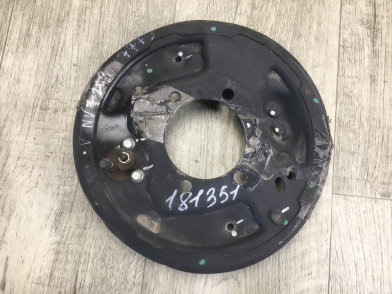 Тормозной механизм задний правый NISSAN NV200 USA 13- 2020 M20XUS 2.0 MR20DE 44020-3LM0A Б/У