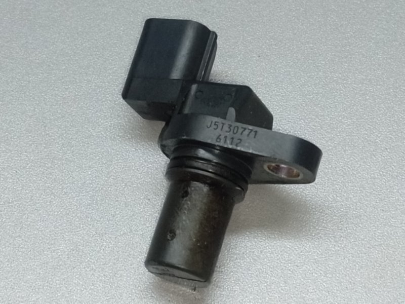 Датчик положения распредвала MITSUBISHI ECLIPSE 05-08 2006 COUPE 2.4 MR578768 Б/У