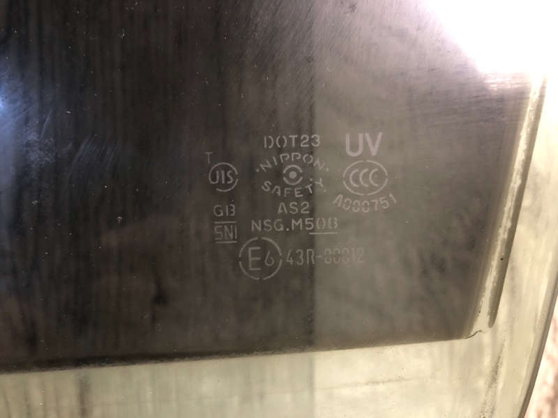 Стекло двери переднее левое Q50 15-20 2016 SEDAN 2.0T M274