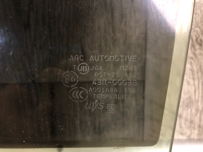 Стекло двери заднее левое Q50 15-20 2016 SEDAN 2.0T M274 Стекло двери заднее левое Q50 15-20 2016 SEDAN 2.0T M274