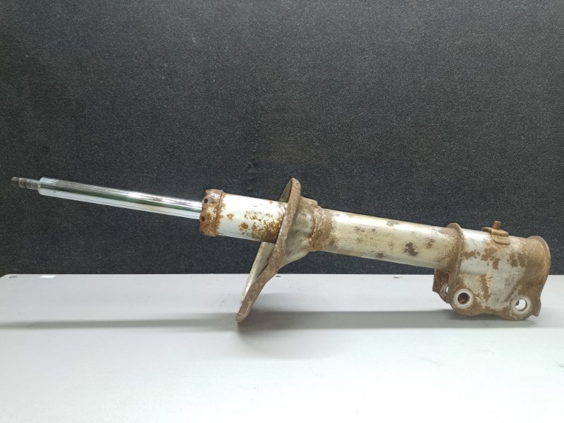 Амортизатор передний MITSUBISHI OUTLANDER 03-07 2003 2.4 4G69 MN100414 Б/У