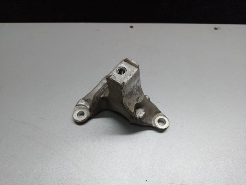 Запчасть кронштейн двигателя передний ACURA MDX (YD3) 13-21 2013 3.5 J35Y5 50630-TZ5-A01 Б/У Кронштейн двигателя передний ACURA MDX (YD3) 13-21 2013 3.5 J35Y5 50630-TZ5-A01 Б/У