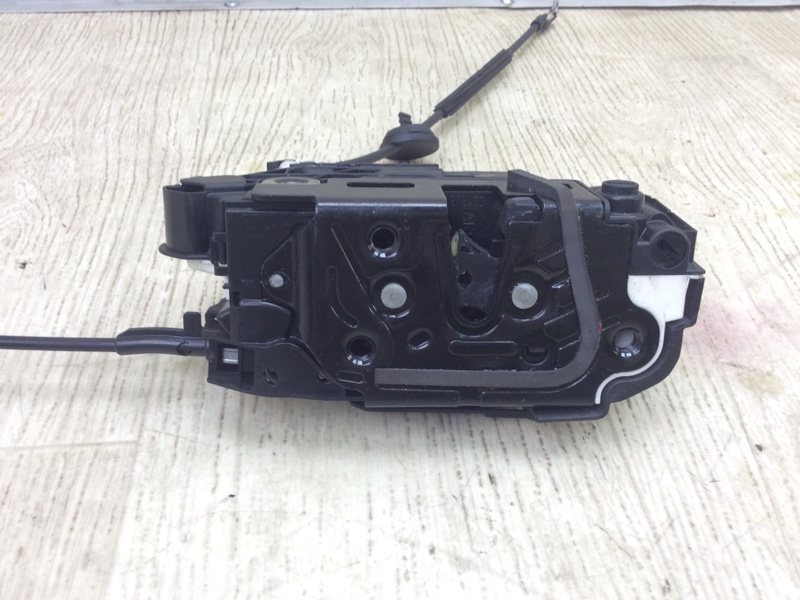 Замок двери задний правый TIGUAN 08-17 2011 5N 2.0 CCTA