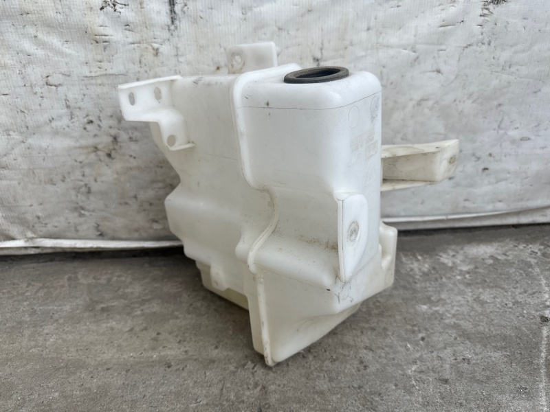 Бачок омывателя MITSUBISHI OUTLANDER XL 05-13 CW