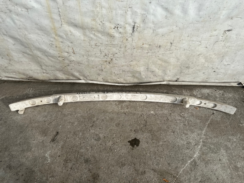 Наполнитель бампера передний LEGACY 03-09 BL/BP