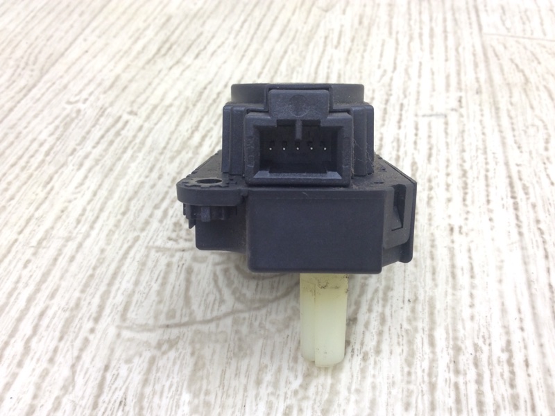 Моторчик заслонки печки MITSUBISHI OUTLANDER XL 05-13 2.4 4B12