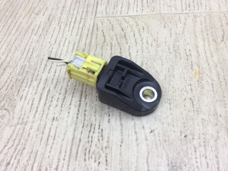 Датчик удара передний LEXUS ES350 06-12 2011 SEDAN 3.5 2GR-FE 8917333090 Б/У