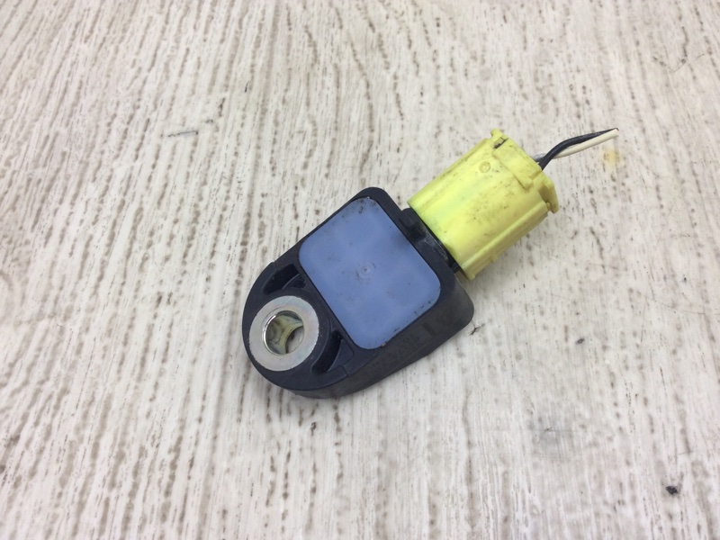 Датчик удара передний ES350 06-12 2011 SEDAN 3.5 2GR-FE