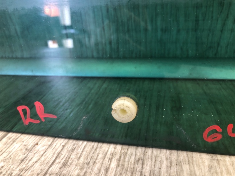 Стекло двери заднее правое TIGUAN 08-17 2011 5N 2.0 CCTA