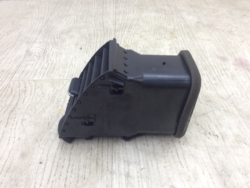 Дефлектор воздушный правый PRIUS - 20 03-11 2006 1NZ-FXE 1.5L