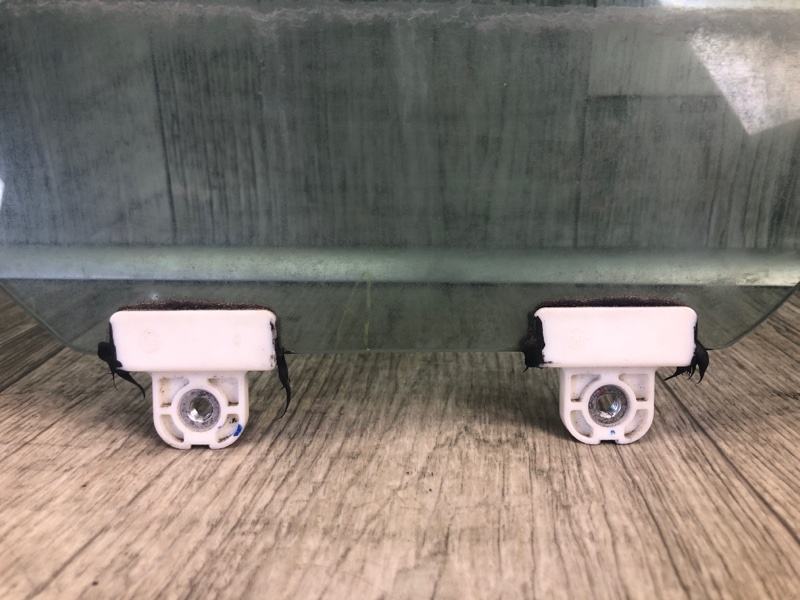 Стекло двери переднее правое LEGACY 09-15 BM 2012 SEDAN 3.6 EZ36