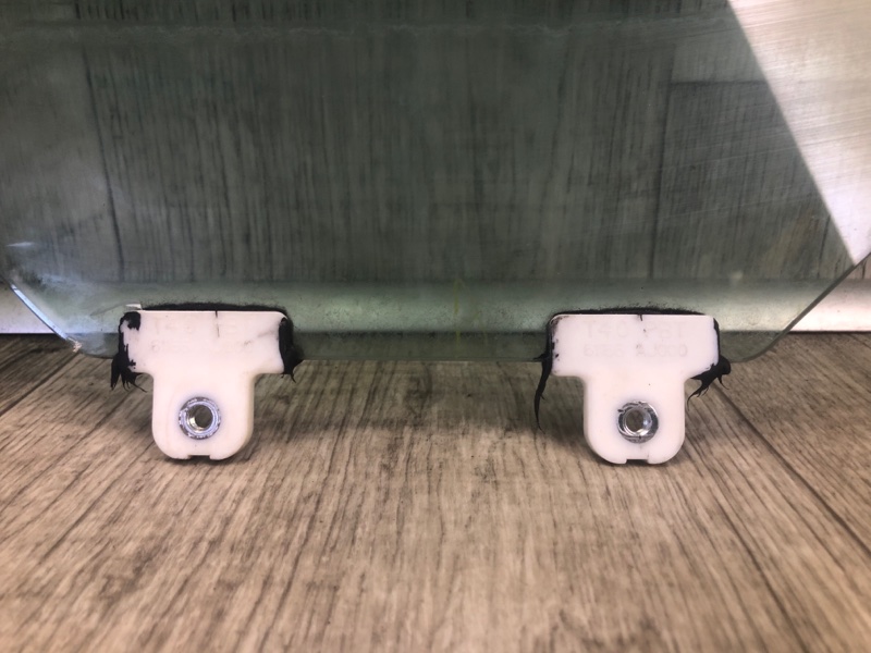 Стекло двери переднее правое LEGACY 09-15 BM 2012 SEDAN 3.6 EZ36