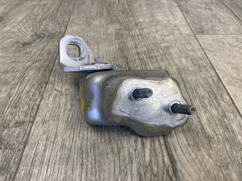 Петля двери нижняя задняя левая FORD ESCAPE 12-19 2018 TM2 2.5 T25HDEX CJ5Z-7826811-B Б/У