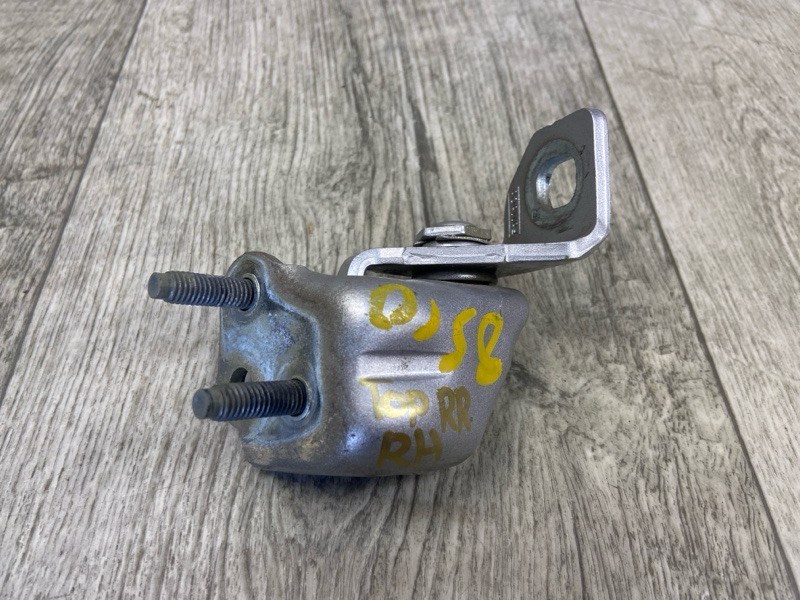 Петля двери верхняя задняя правая FORD ESCAPE 12-19 2018 TM2 2.5 T25HDEX CJ5Z-7826800-C Б/У