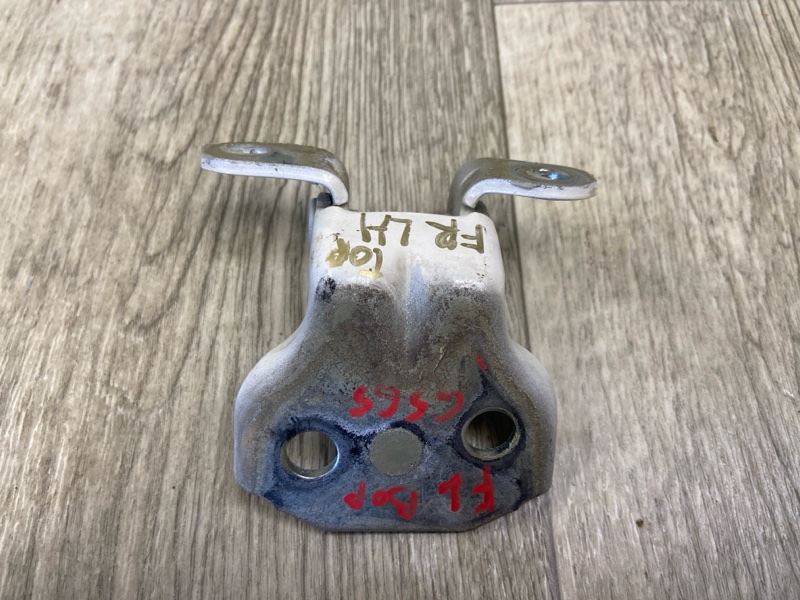 Петля двери верхняя передняя левая SUBARU LEGACY 09-15 BM 2012 SEDAN 3.6 EZ36 60070AG01A9P Б/У