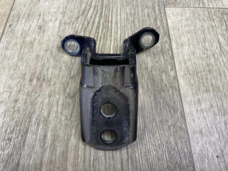 Петля двери нижняя передняя правая INFINITI Q50 15-20 2016 SEDAN 2.0T M274 804014GA0A Б/У