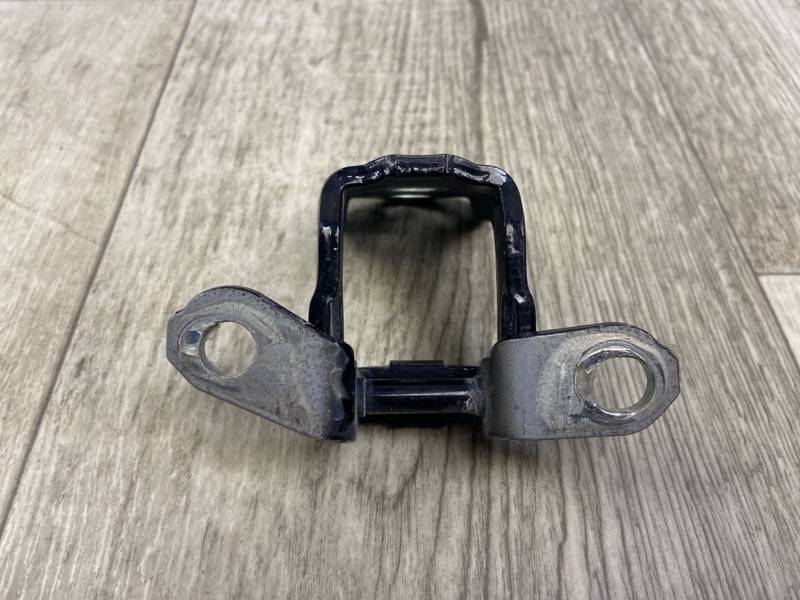 Петля двери верхняя передняя левая Q50 15-20 2016 SEDAN 2.0T M274 Петля двери верхняя передняя левая Q50 15-20 2016 SEDAN 2.0T M274