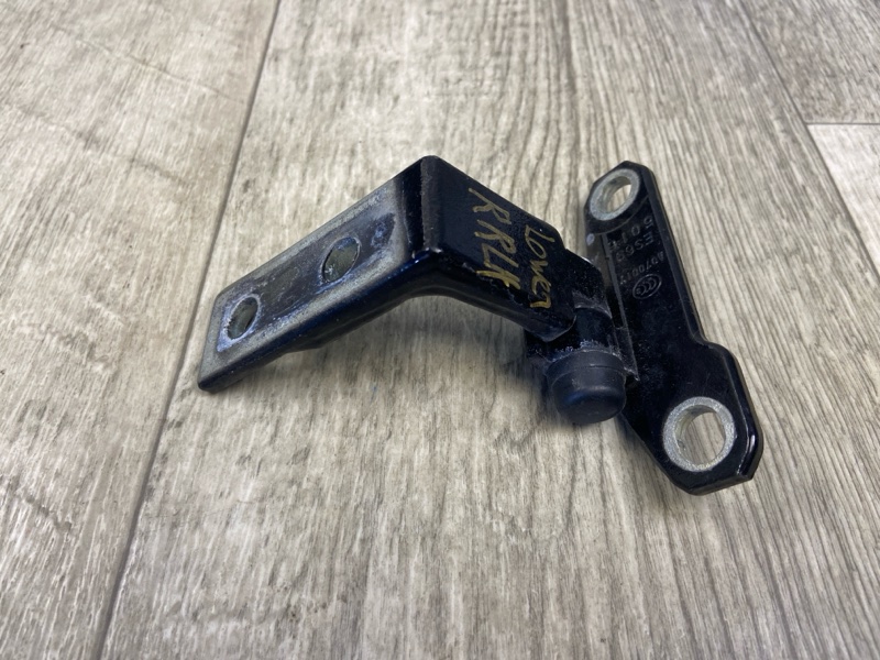 Петля двери нижняя задняя левая INFINITI Q50 15-20 SEDAN 2.0T M274