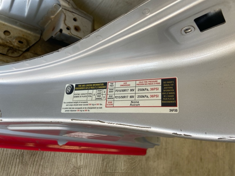 Стойка кузова средняя левая LEAF 10-17