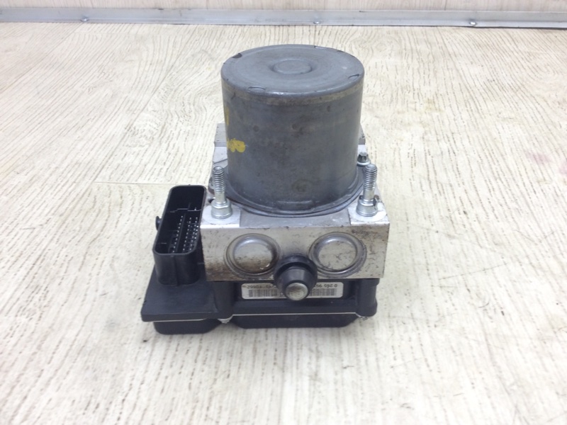 Блок ABS NV200 USA 13-