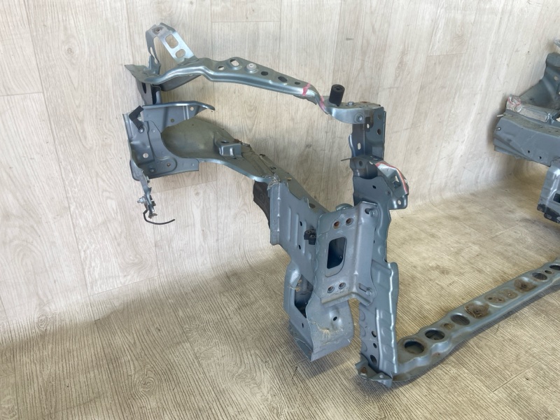 Панель передняя PRIUS - 30 09-17 2013 ZVW30 1.8 2ZRFXE