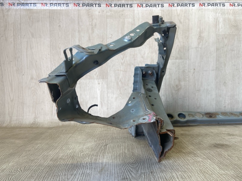 Панель передняя PRIUS - 30 09-17 2013 ZVW30 1.8 2ZRFXE