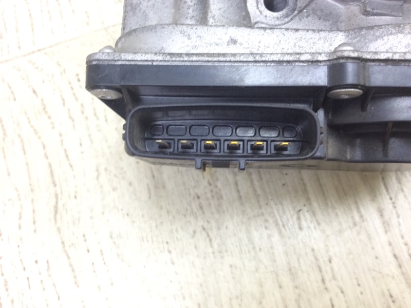 Дроссельная заслонка IS250/350 05-13