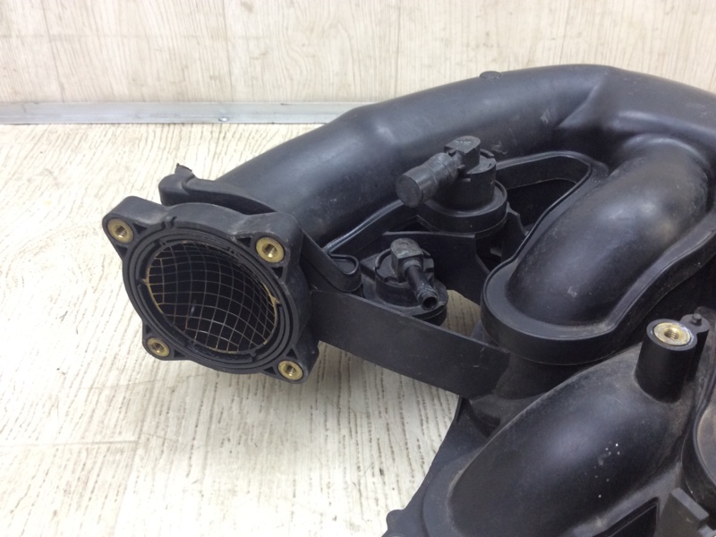 Коллектор впускной LEXUS IS250/350 05-13